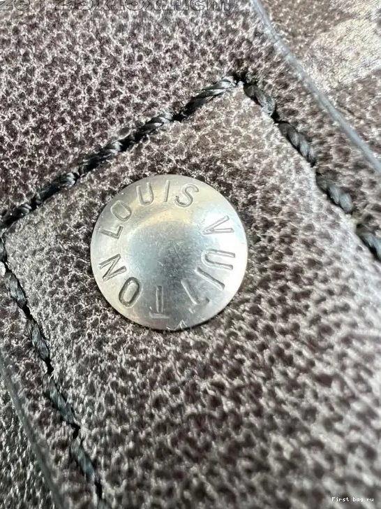 Frstbag ru LOUIS KEEPALL BANDOULIÈRE VUITTON 25 0621